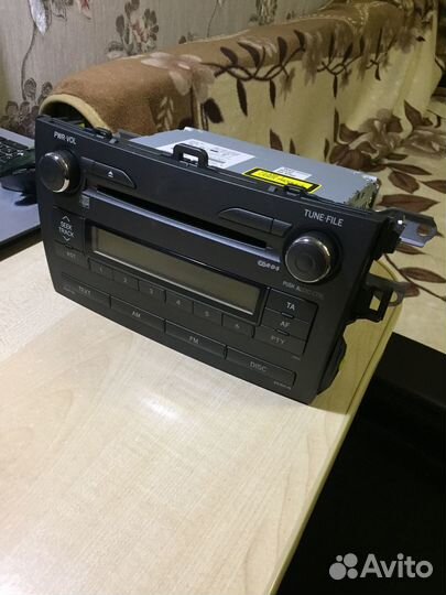 Магнитола Toyota Corolla 86120-12b00
