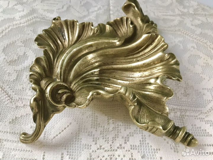 Старинная пепельница бронза лист интерьерная вещь