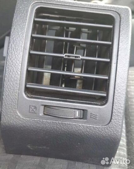 Дефлектор обдува салона правый toyota corolla e150