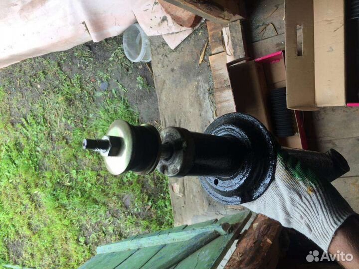 Задние стойки ваз 2110