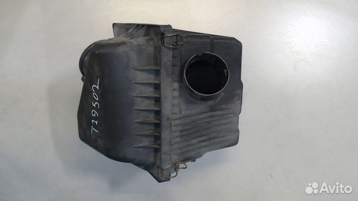 Корпус воздушного фильтра Jeep Grand Cherokee, 200