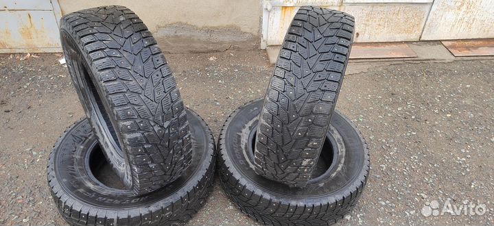 Dunlop Grandtrek Ice 02 245/70 R16