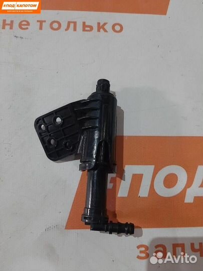 Форсунка омывателя фары правой Kia Sportage 4 2016