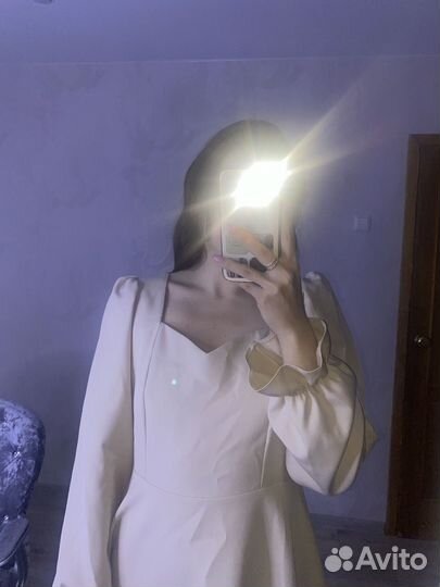 Платье женское бежевое