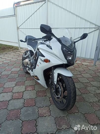 Продаю Honda cbr650f