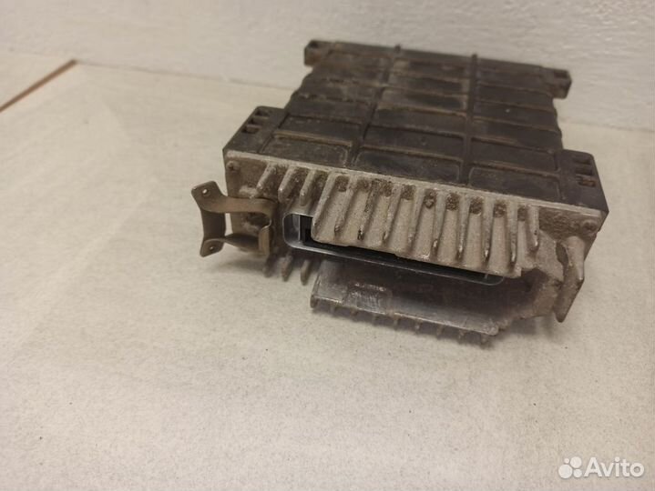 Блок управления двигателем