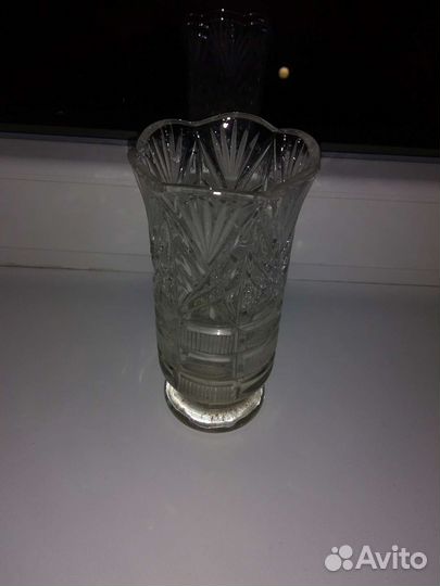 Хрустальная ваза