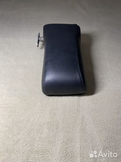 Подлокотник на mercedes w124