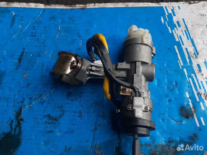 Замок зажигания Киа Пиканто 2 с ключом