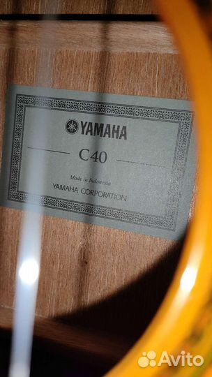 Yamaha C40 Гитара