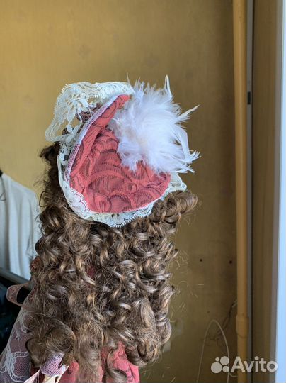 Кукла фарфоровая коллекционная