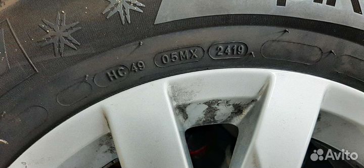 Michelin Alpin 5 215/60 R16 95H