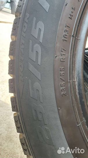 Pirelli Ice Zero 235/55 R17 103T