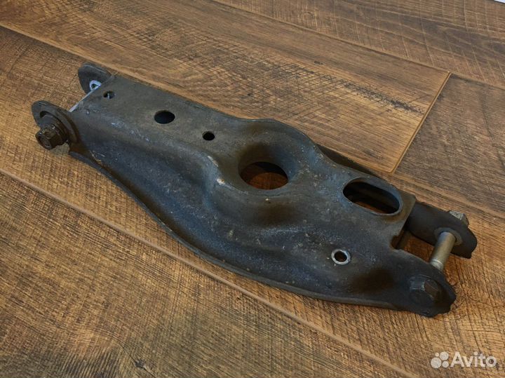 Рычаг контроля развала BMW E87