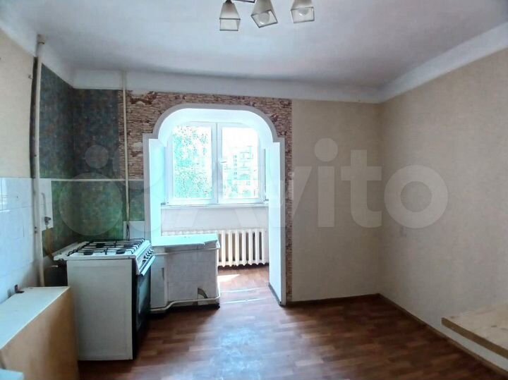 3-к. квартира, 72 м², 2/5 эт.