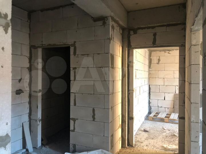 2-к. квартира, 73 м², 4/10 эт.