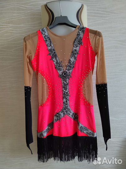 Костюм для фигурного катания