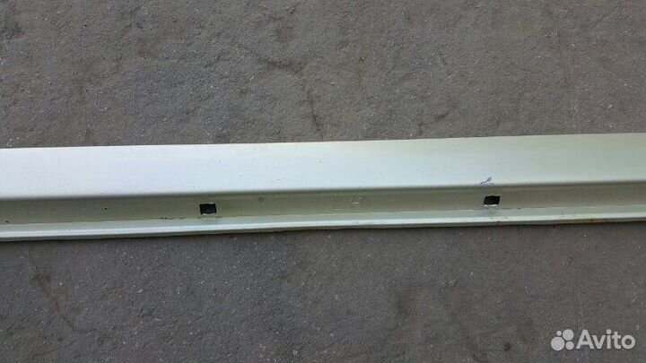 Накладка порога левая Subaru Forester SG5 EJ205 04