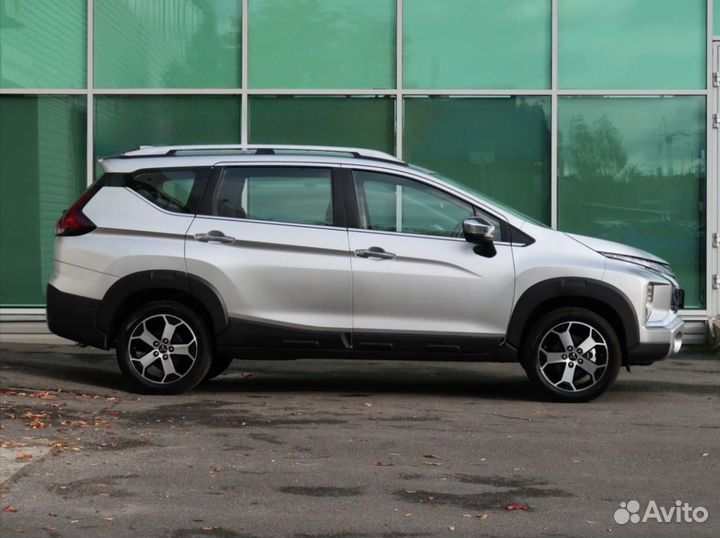 Mitsubishi Xpander Cross 1.5 AT, 2023, 15 км