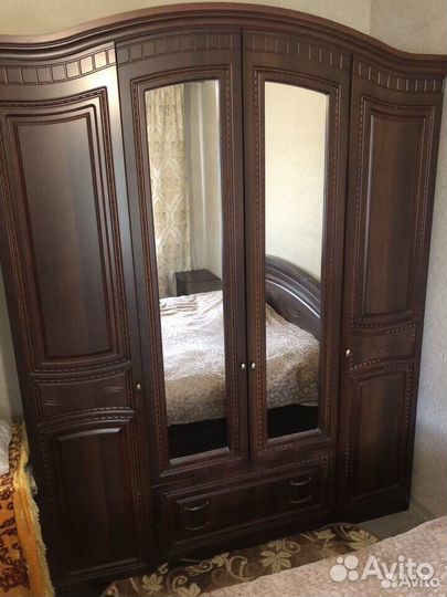 Спальный гарнитур бу