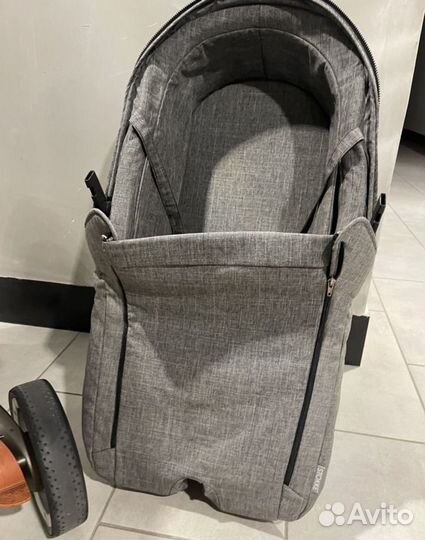 Коляска Stokke