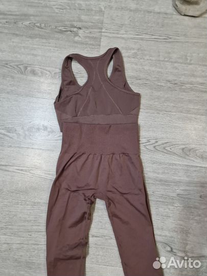 Спортивный костюм для фитнеса