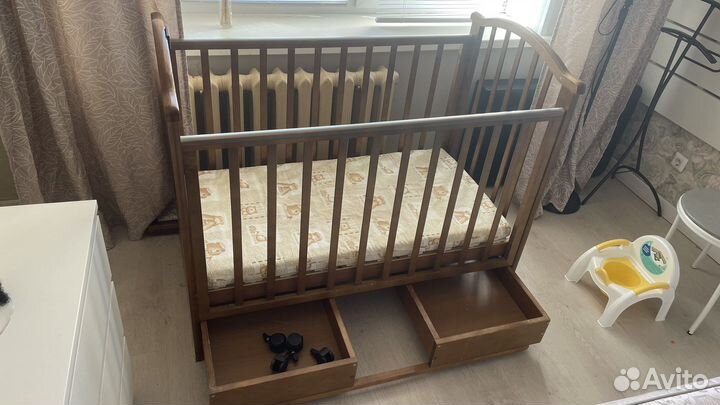 Детская кроватка