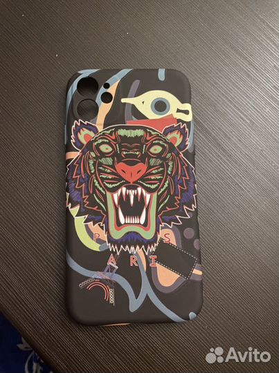 Чехол на iPhone 11