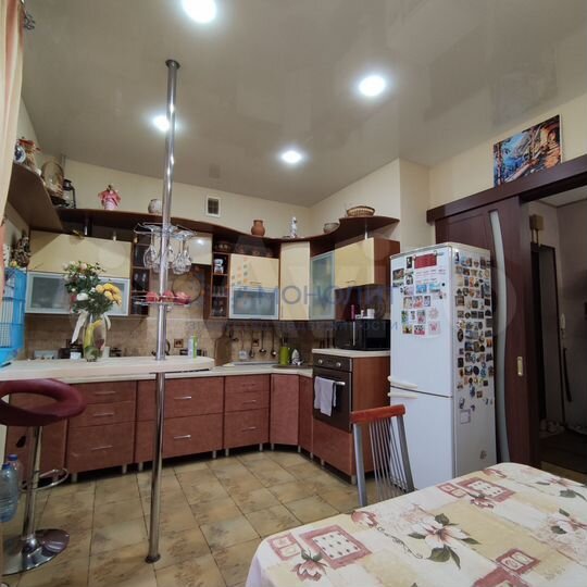 4-к. квартира, 120,7 м², 1/5 эт.