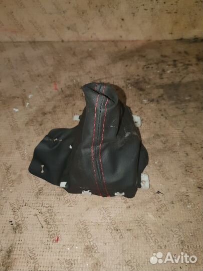 Кожух кулисы АКПП mazda 3 BM мазда