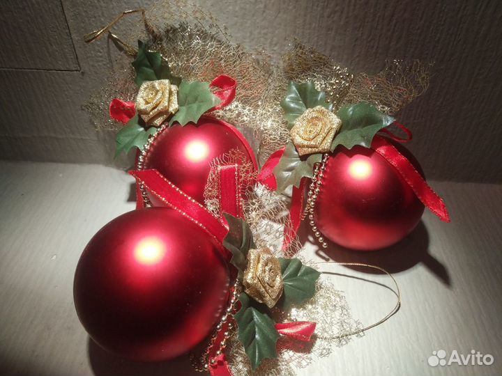 Шикарные елочные шары - 3 штуки