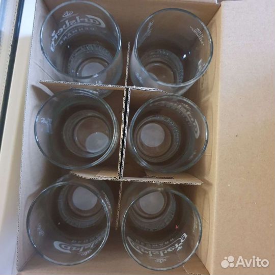 Пивные кружки и бокалы