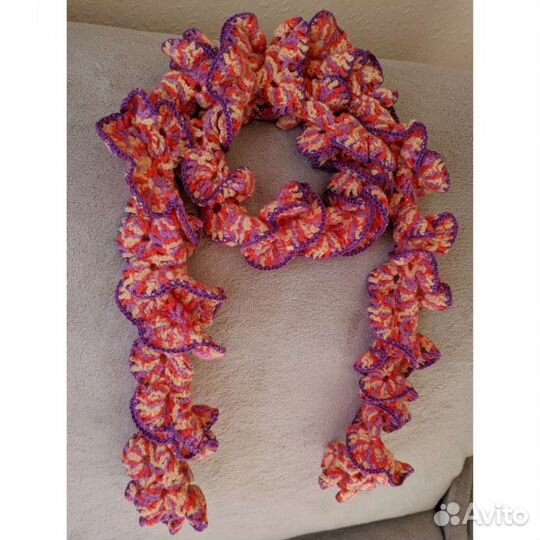 Новый яркий шарф ручной работы 