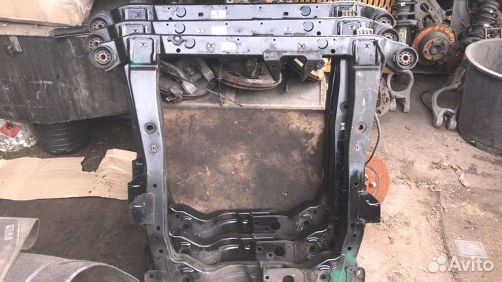 Подрамник Опель Зафира С