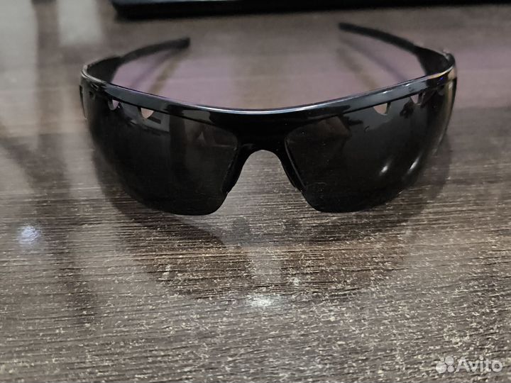 Спортивные очки солнцезащитные Brenda