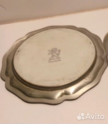 Оловянная тарелка птичка