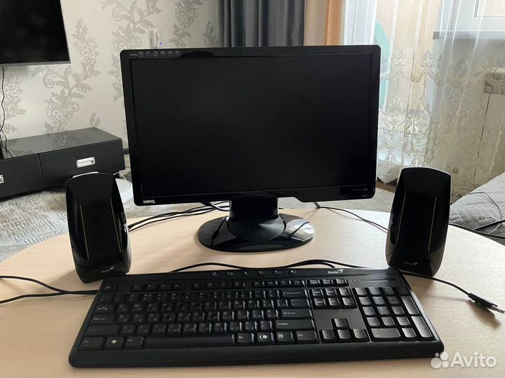 Монитор для компьютера benq с клавиатурой