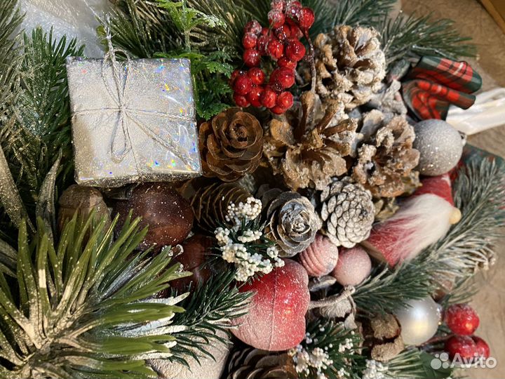 Новогодний венок ручной работы