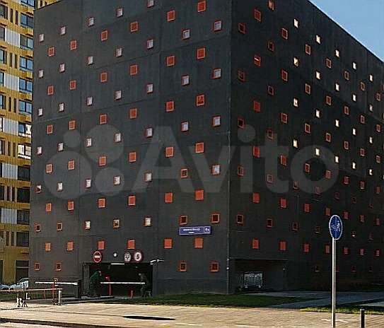 Машиноместо, 14 м²