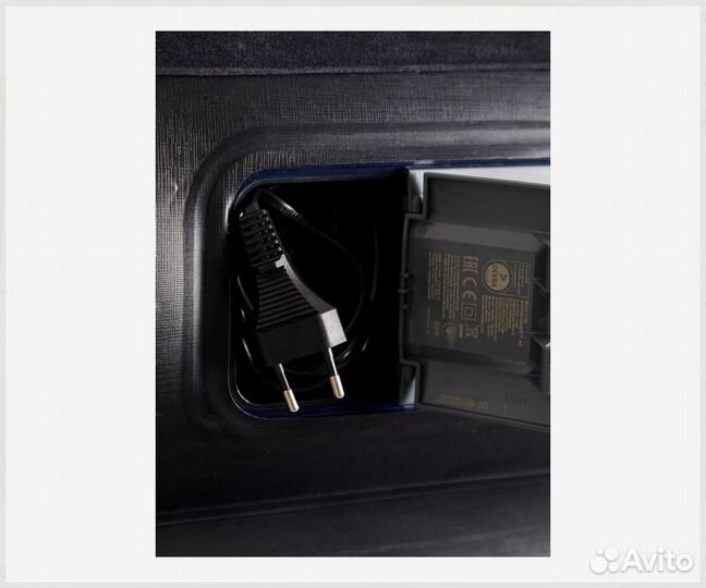 Матрас надувной Bestway Queen с насосом 203х152х46