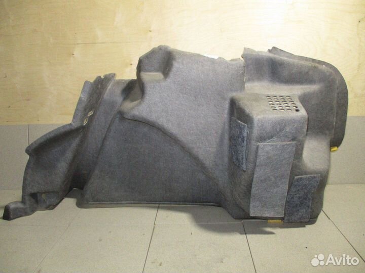 Обшивка багажника VW Polo Sedan