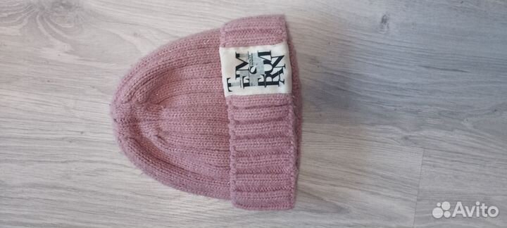 Шапка зимняя на девочку 10-12 лет