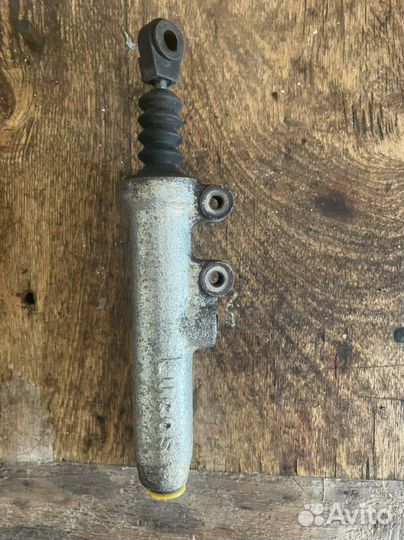 Целиндр сцепления главный