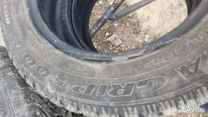 Goodyear UltraGrip 500 185/65 R15 88T