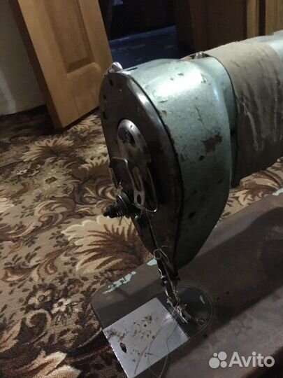 Швейная машина промышленного типа