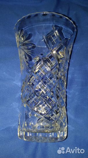 Ваза хрустальная