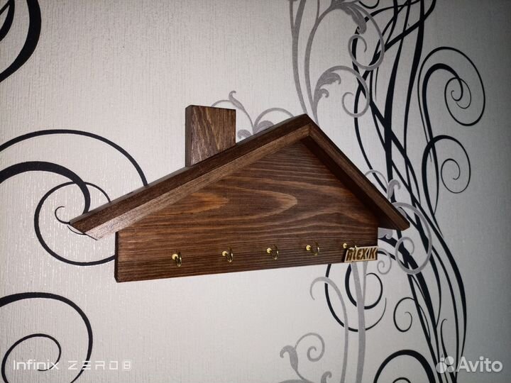 Ключница настенная из дерева