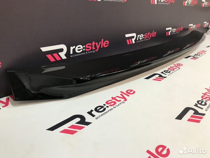 Спойлер Toyota Land Cruiser 200 08-15г K2388