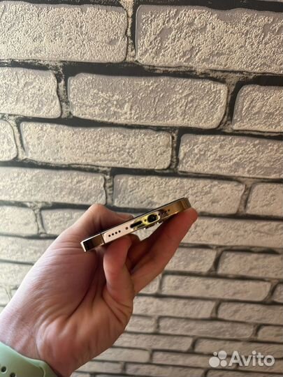 Продам iPhone 12pro max