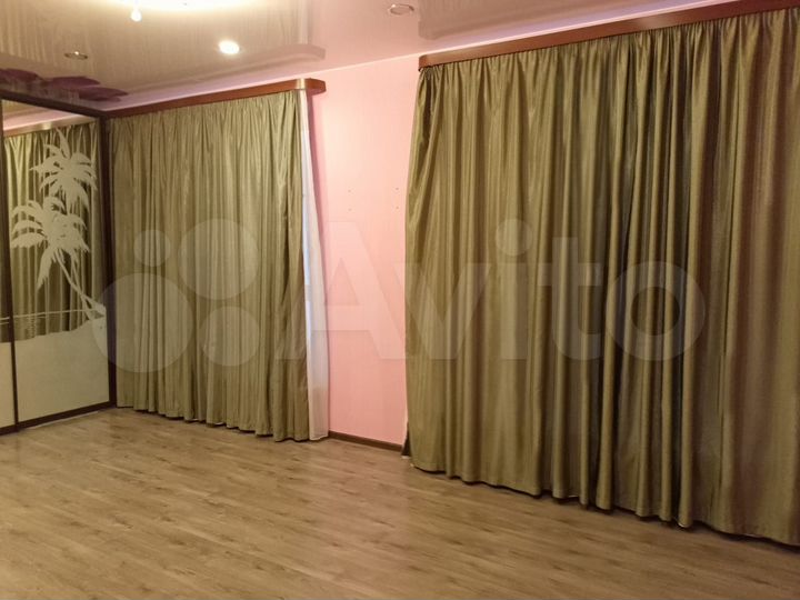 2-к. квартира, 70 м², 7/15 эт.